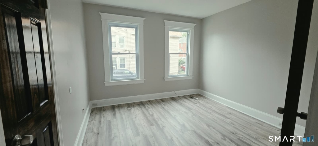 1455 North Avenue - Photo 9