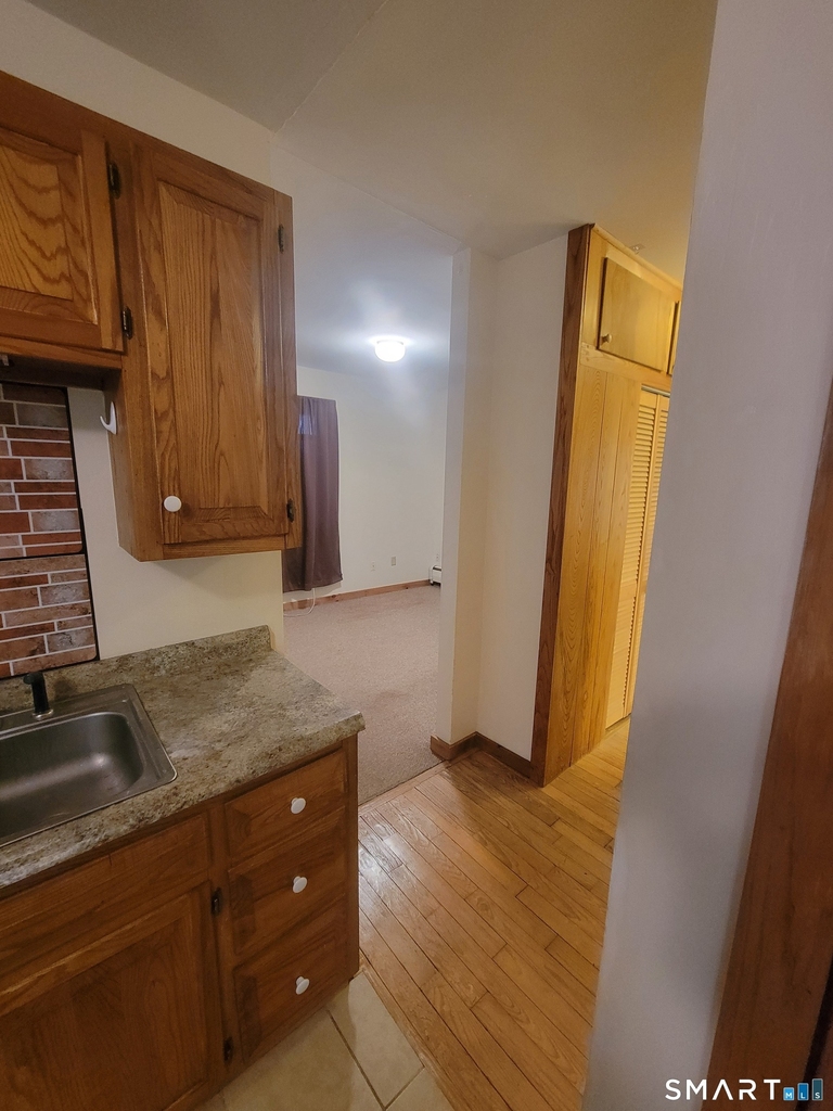 366 Hartford Pike - Photo 6