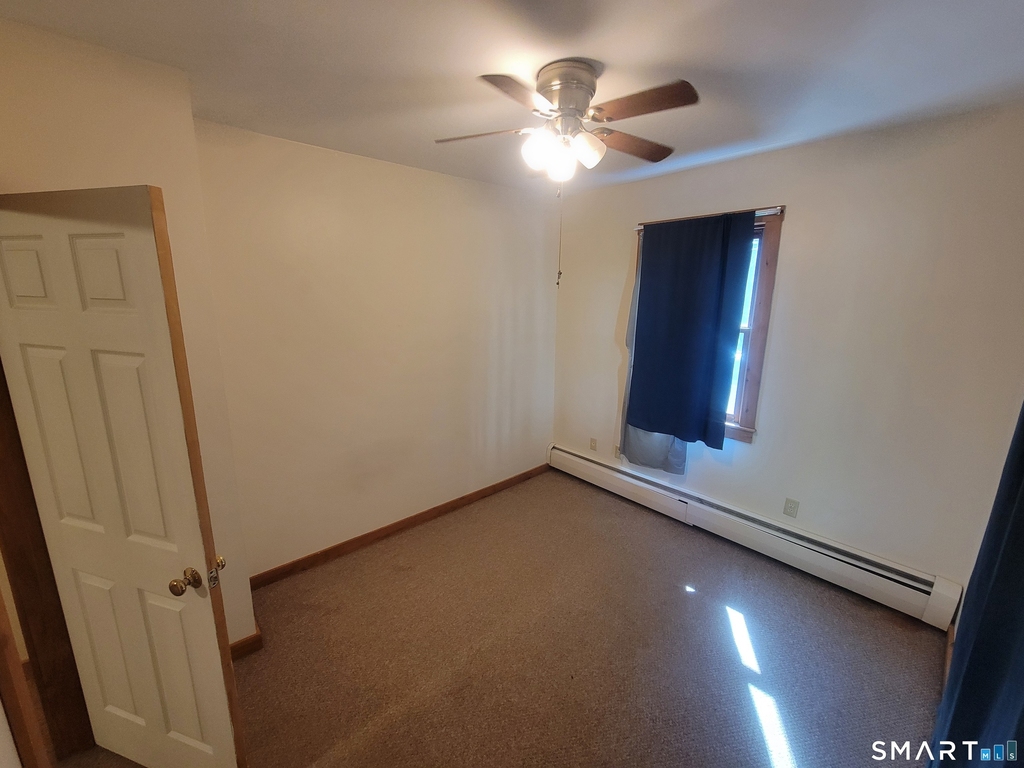 366 Hartford Pike - Photo 8