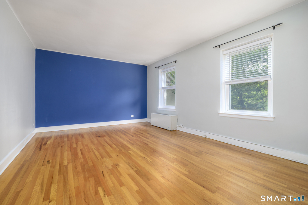 136 Woodside Green - Photo 2