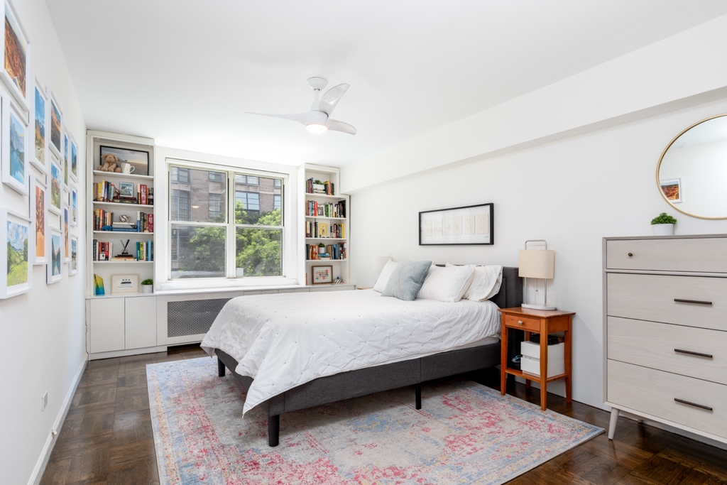 West 13th Street - Photo 2