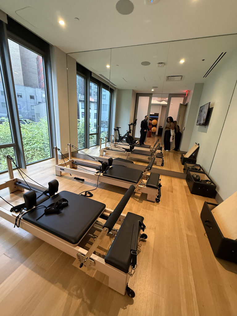 East 44th Street - Photo 10