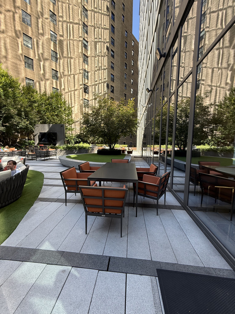 East 44th Street - Photo 18