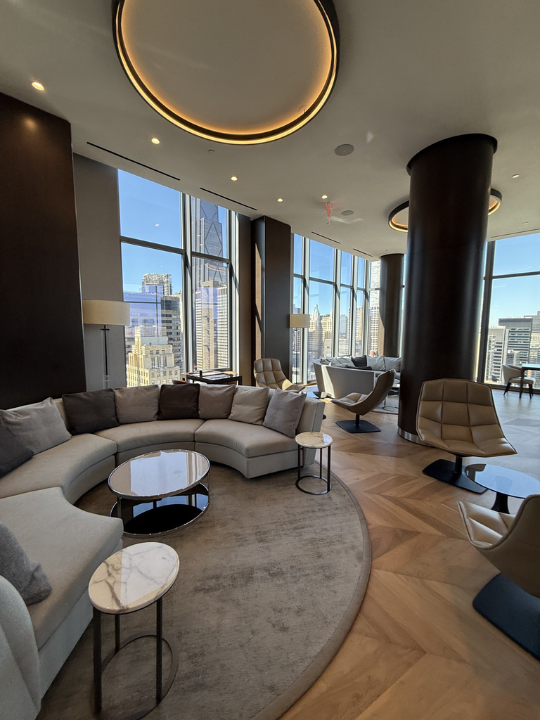 East 44th Street - Photo 13