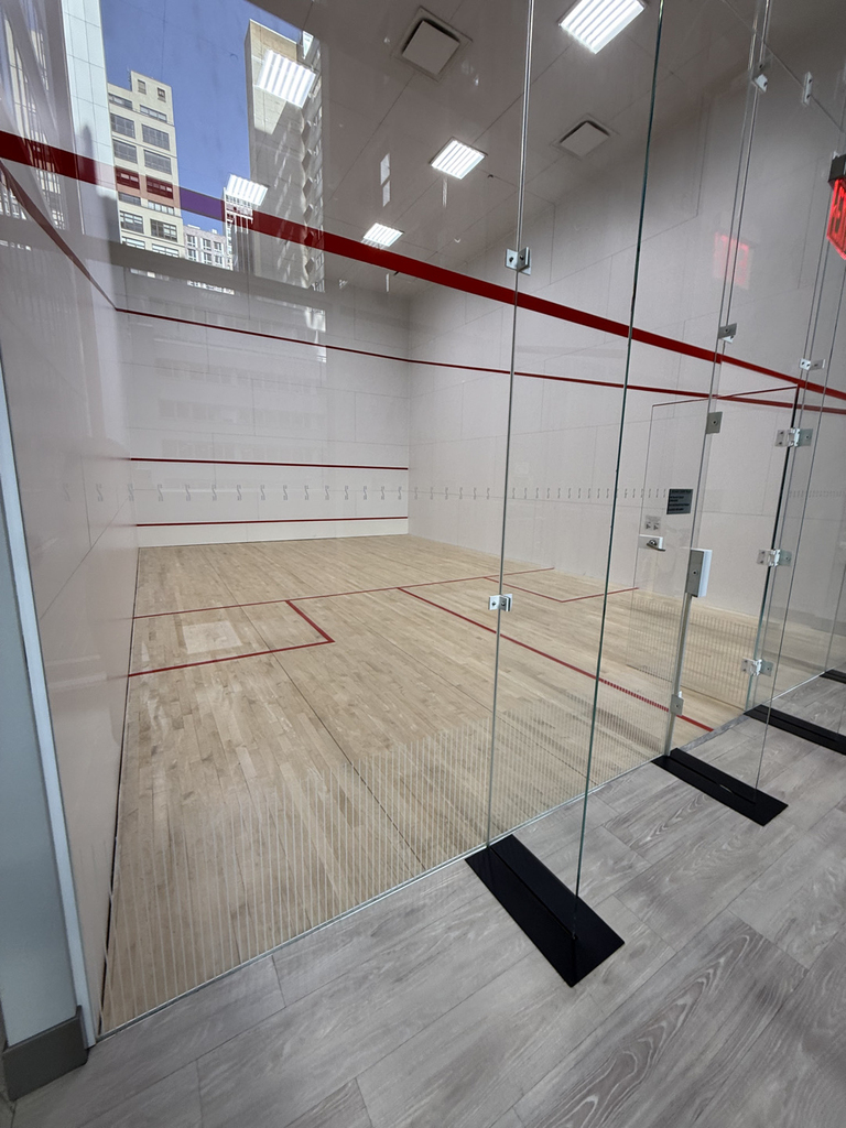 East 44th Street - Photo 14
