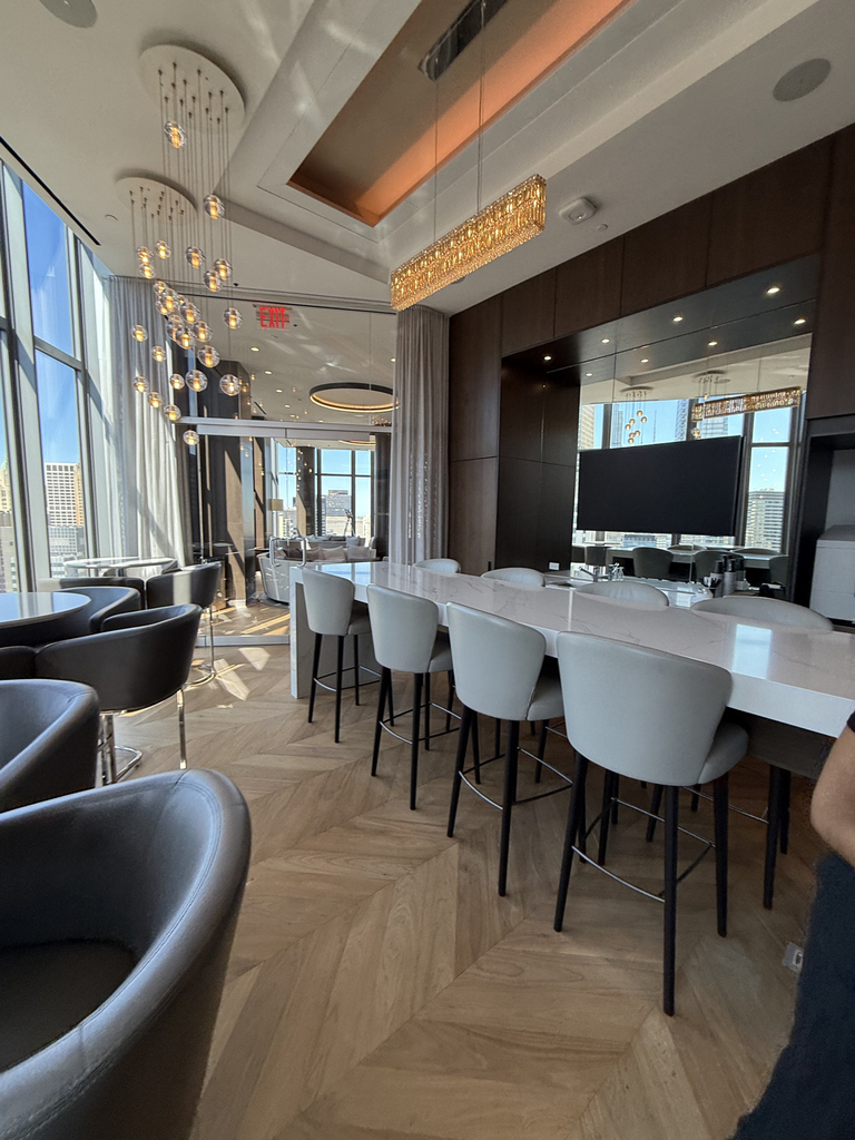 East 44th Street - Photo 11