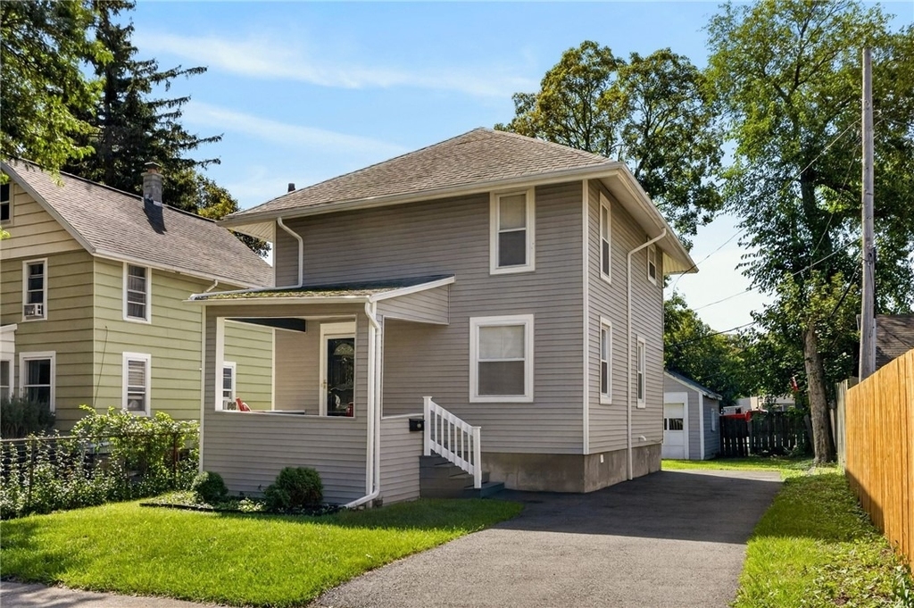 17 Heather Street - Photo 0