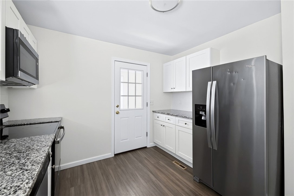 17 Heather Street - Photo 5