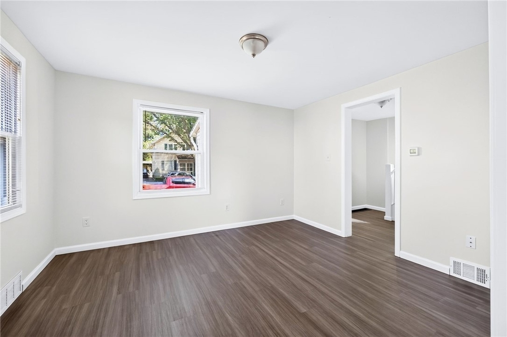 17 Heather Street - Photo 11