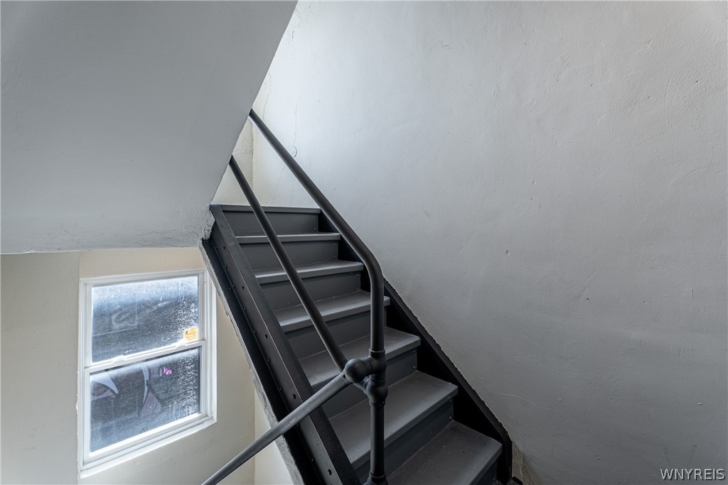 1225 Hertel Avenue - Photo 23