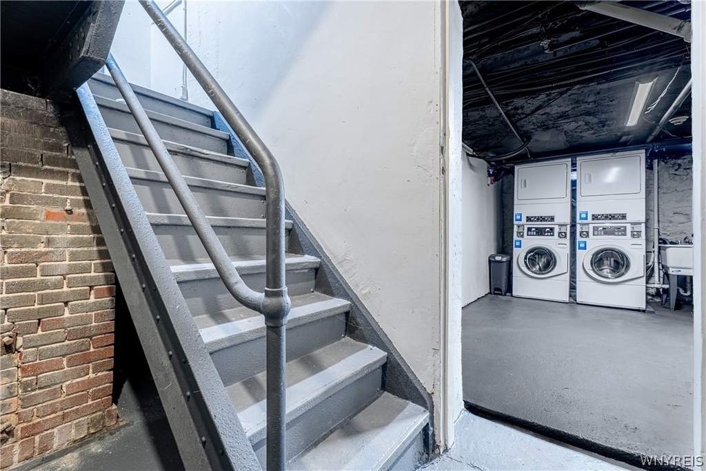 1225 Hertel Avenue - Photo 24
