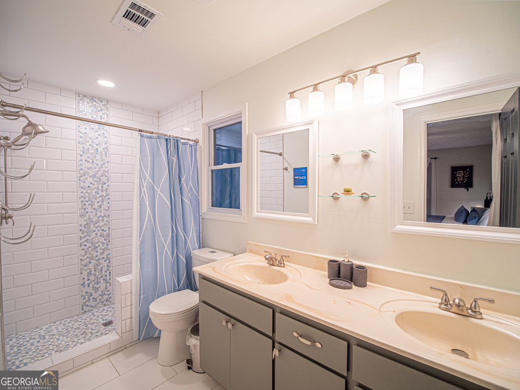 3789 N Hampton Drive Nw - Photo 2