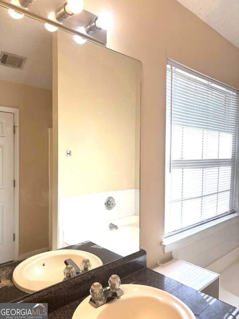 5452 Perching Place - Photo 18