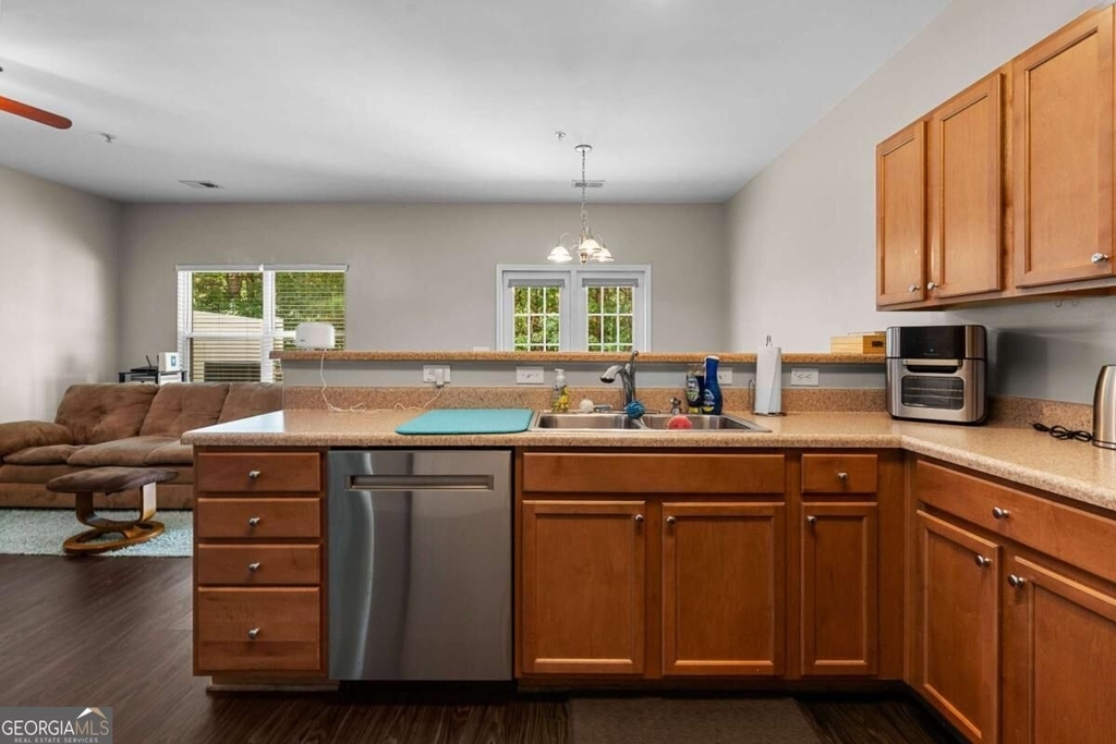 143 Granite Way - Photo 5