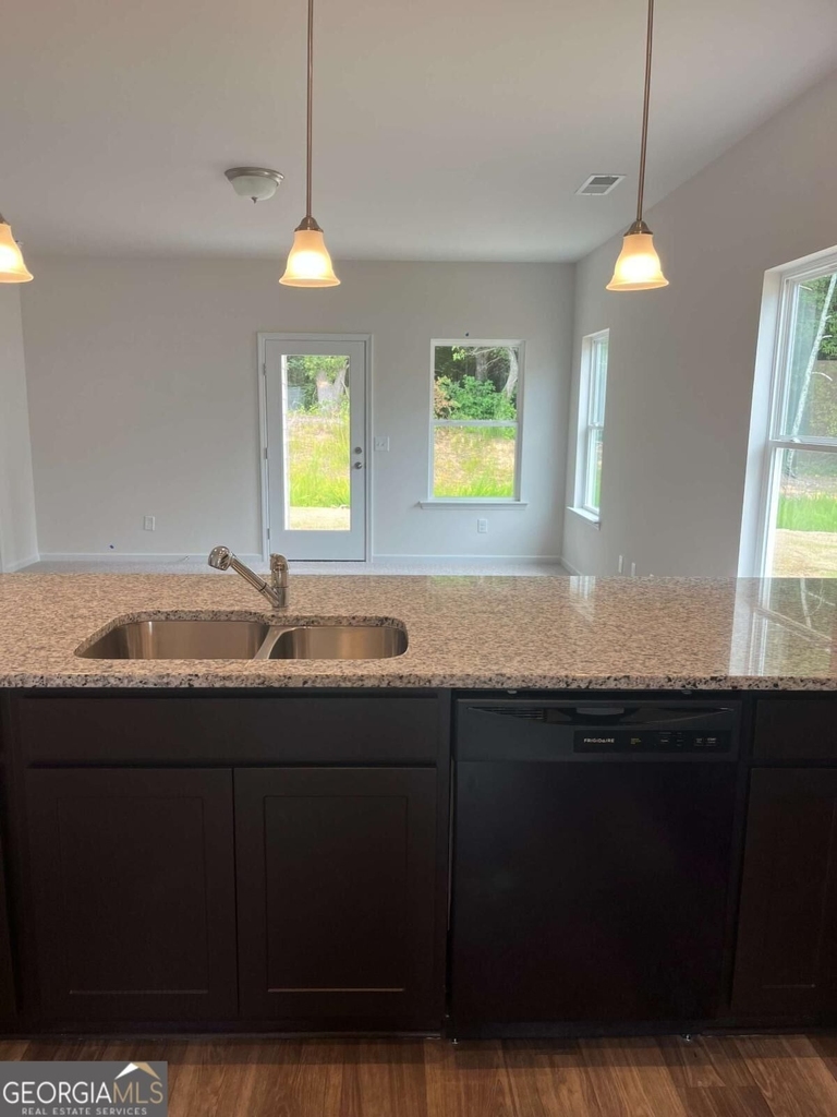 170 Marion Drive - Photo 8