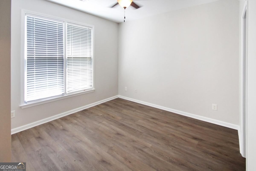 258 Brookcliff Drive - Photo 13