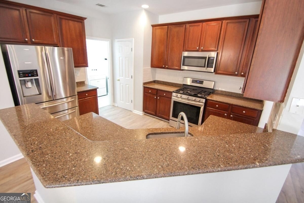258 Brookcliff Drive - Photo 7