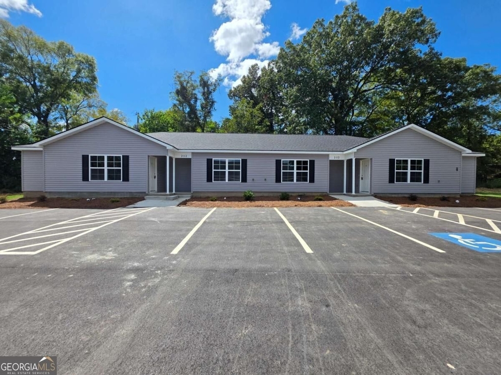 212b Tabor Drive - Photo 1