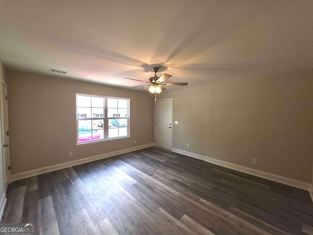 212b Tabor Drive - Photo 3