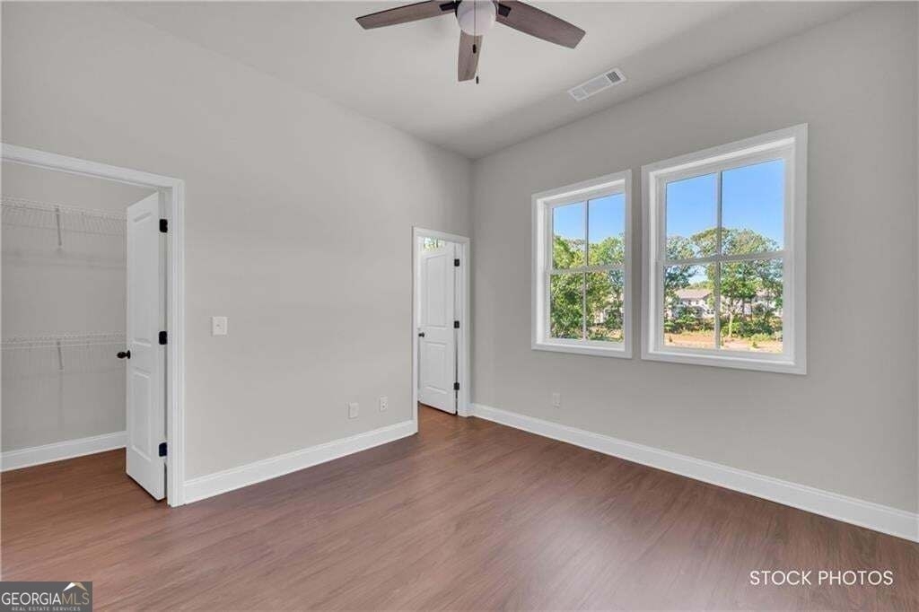 1058 Homestead Way Street - Photo 15