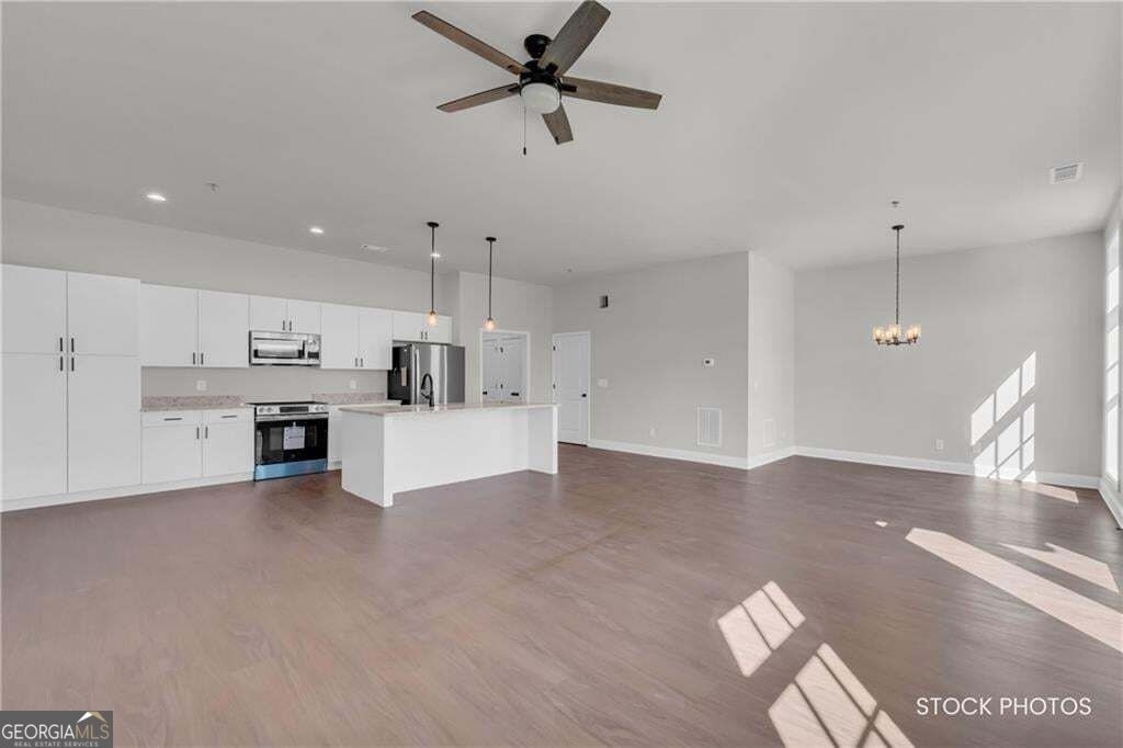 1058 Homestead Way Street - Photo 5