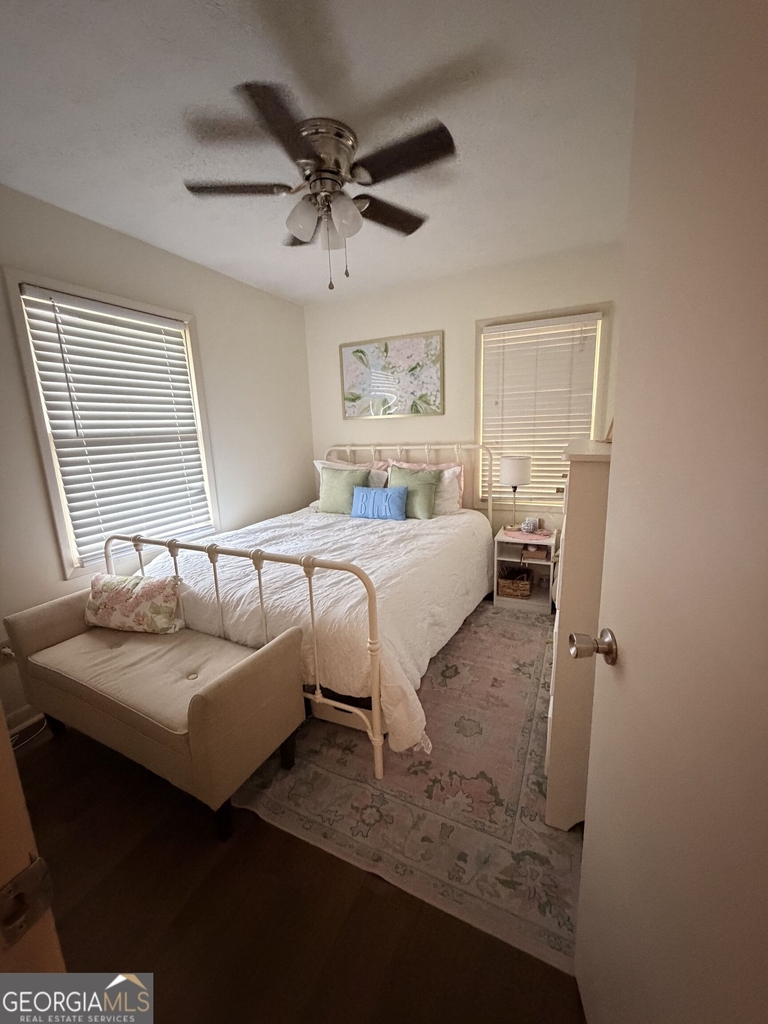 240 Davis Street - Photo 9