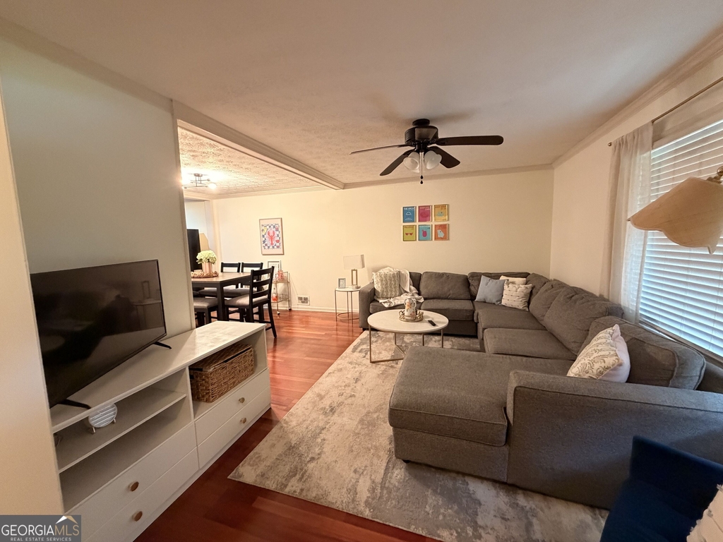 240 Davis Street - Photo 1