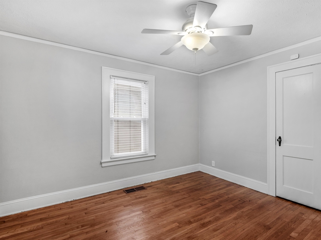 1724 Virginia Avenue - Photo 5