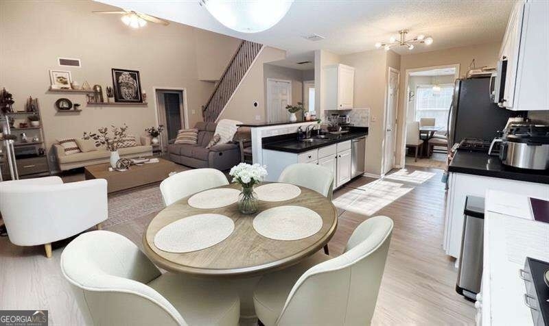 2535 Alvecot Circle - Photo 3
