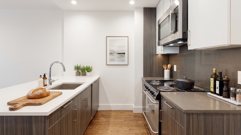 666 West End Avenue - Photo 8