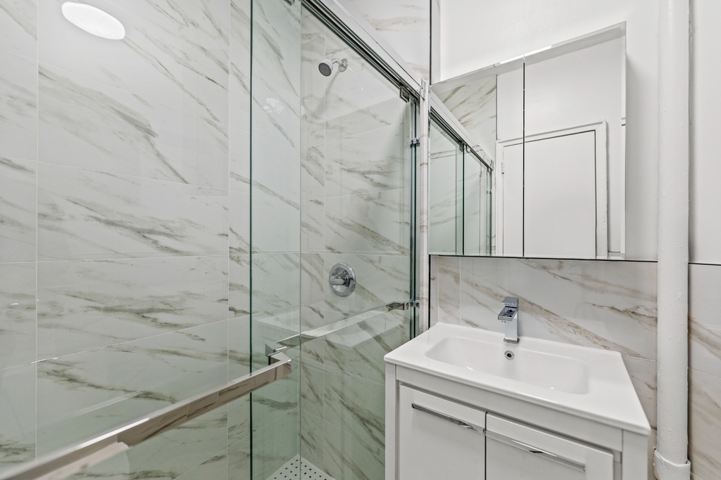 210 East 68th Street - Photo 4