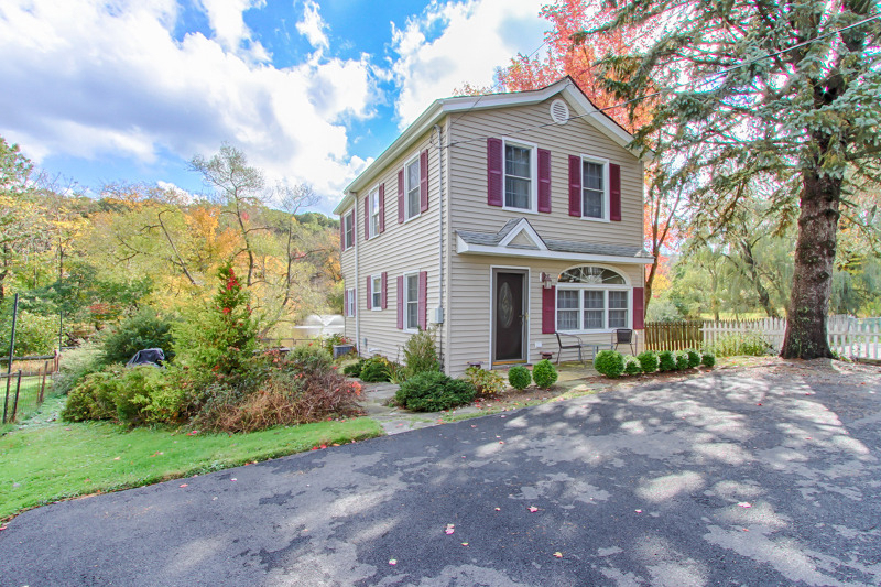 16 Mendham Ave - Photo 0