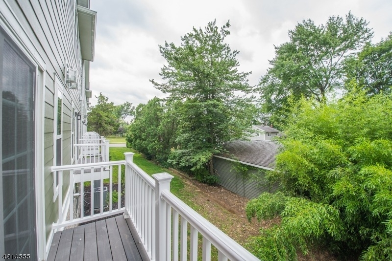 18 Chaz Way - Photo 24