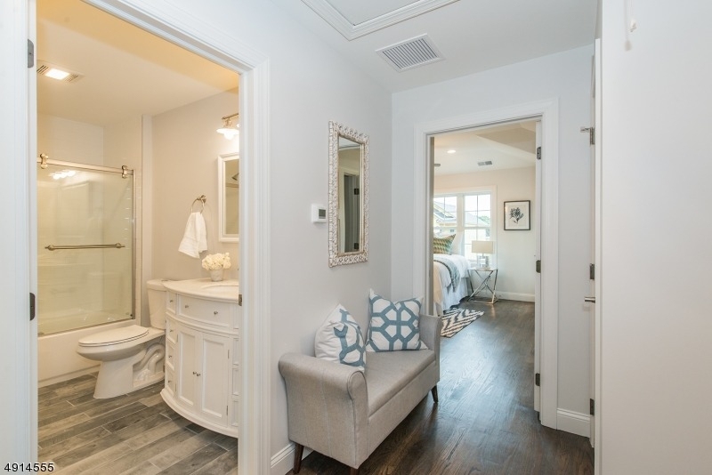 18 Chaz Way - Photo 13