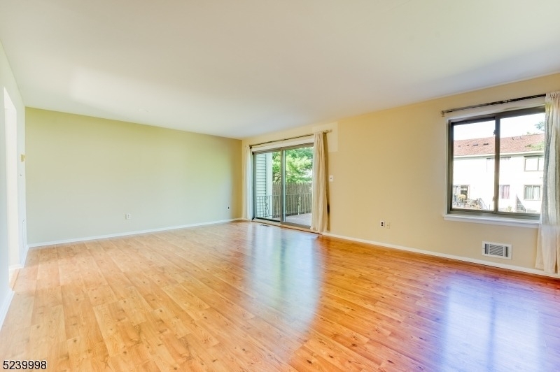 918 Merritt Dr - Photo 7