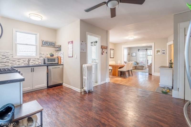 10 Marshall St - Photo 3