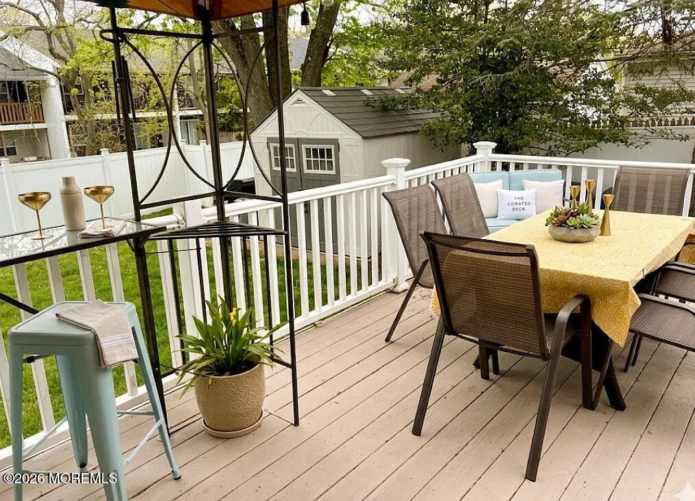 331 W Sylvania Avenue - Photo 15