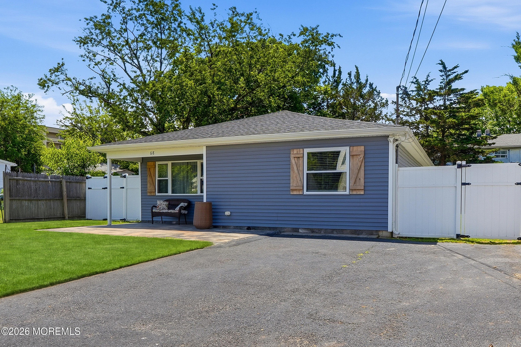 68 Berry Place - Photo 0