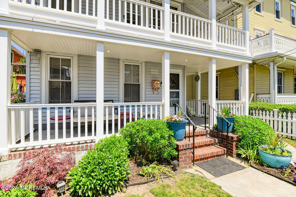 21 Embury Avenue - Photo 1