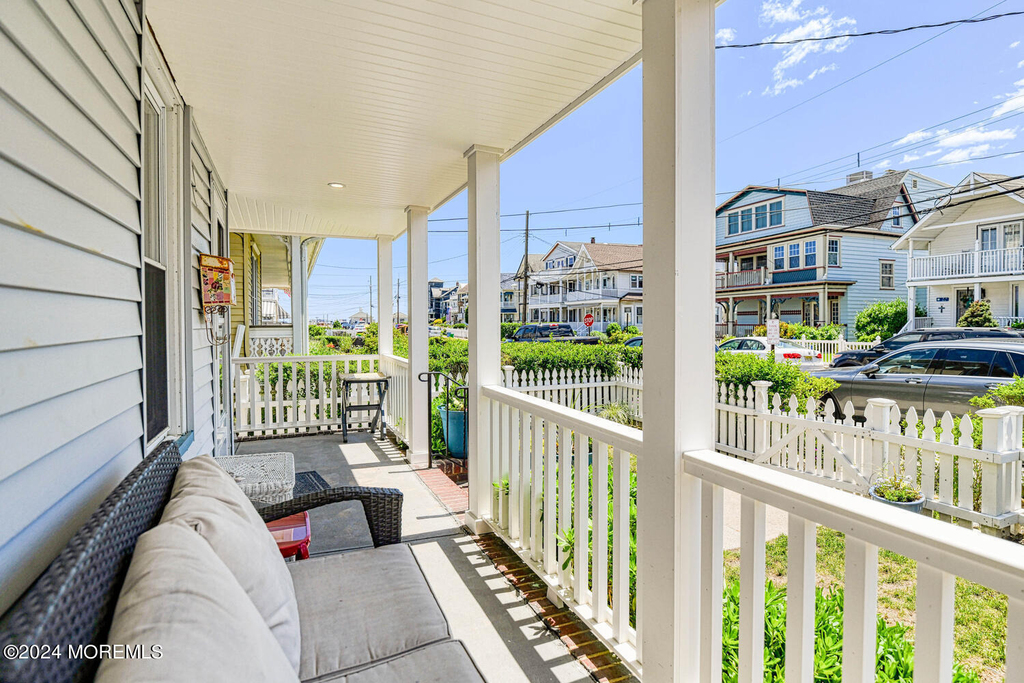 21 Embury Avenue - Photo 2