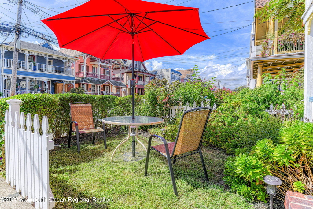 21 Embury Avenue - Photo 3