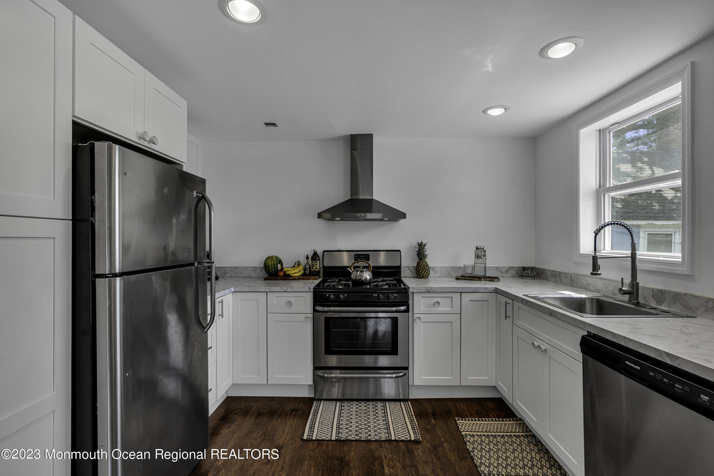 611 Park Place Avenue - Photo 11