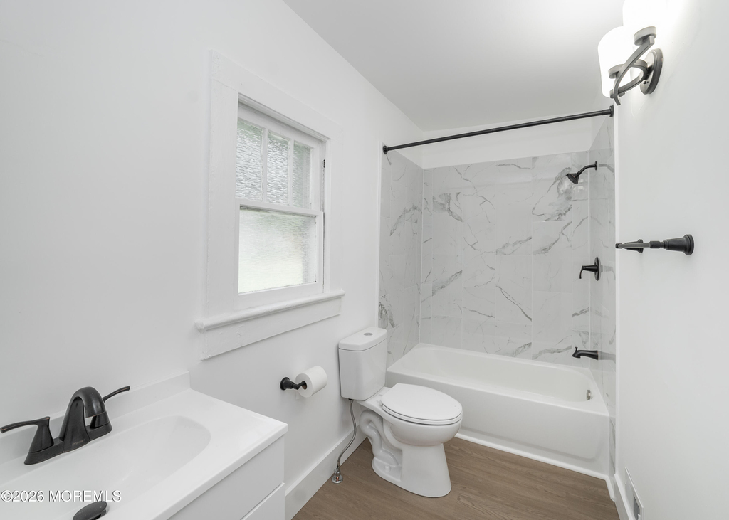 92 Asbury Avenue - Photo 12