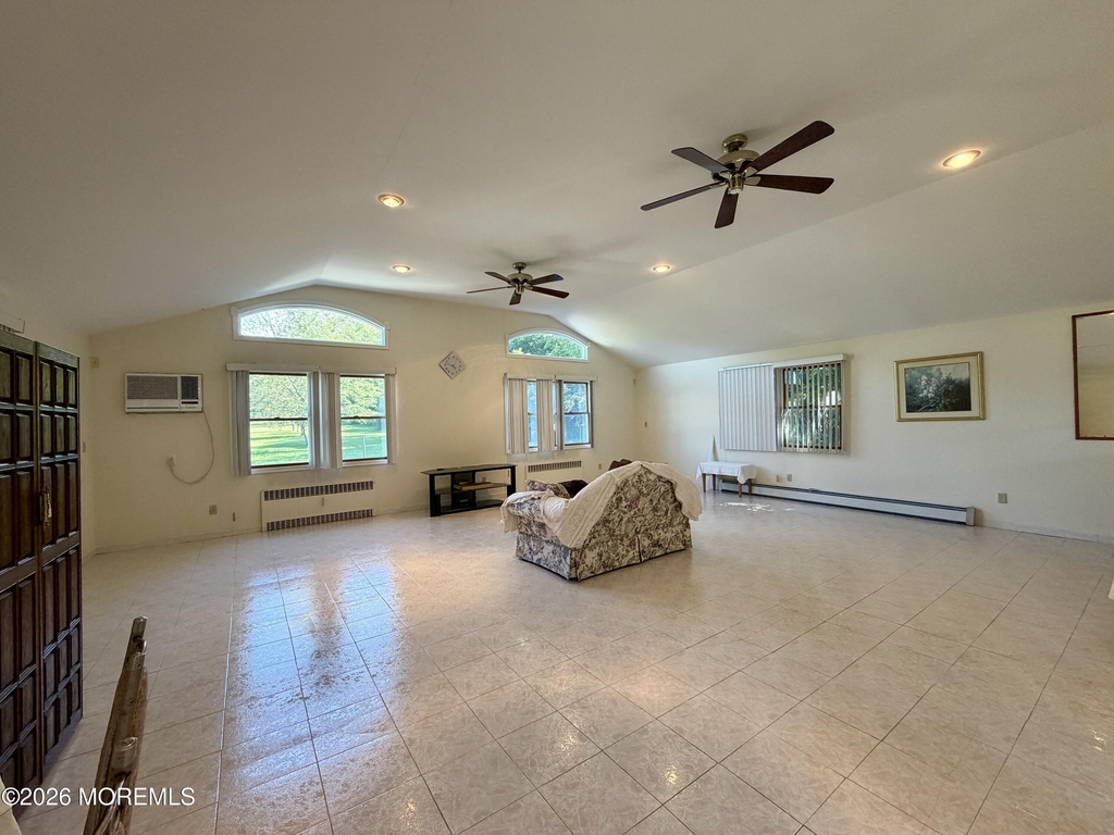 167 Kings Highway - Photo 1