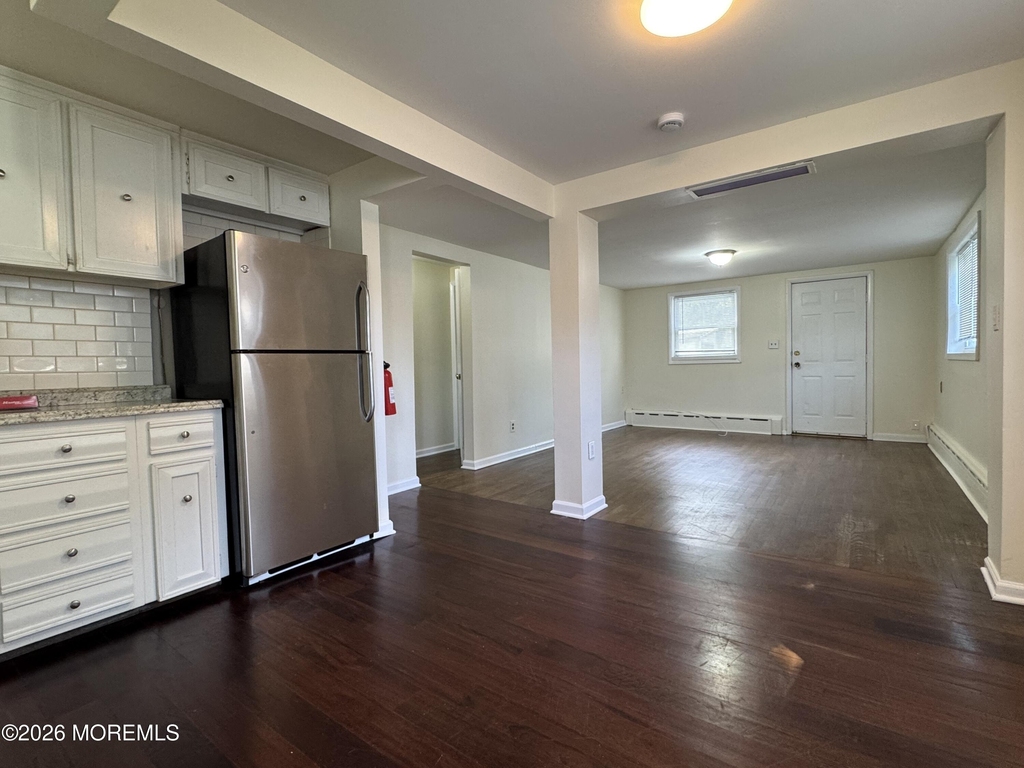 410 2nd Avenue - Photo 3