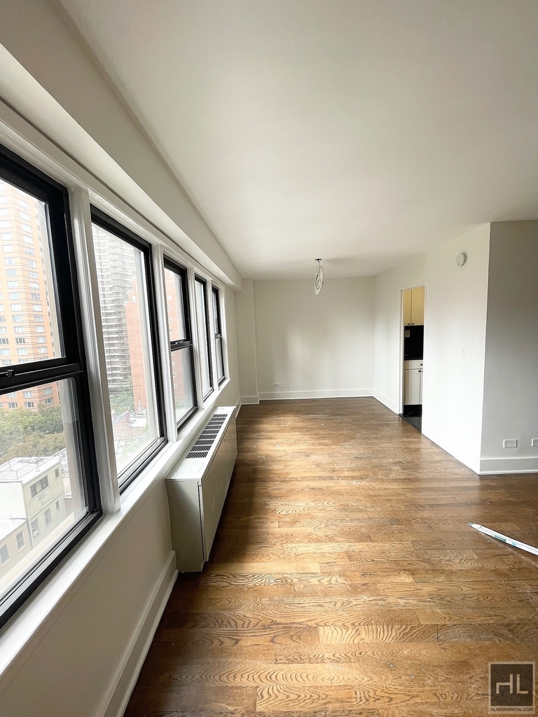 East 63 Street - Photo 8