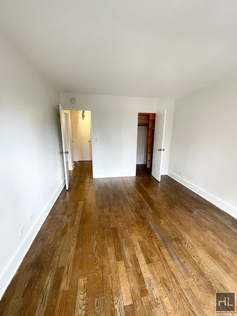 East 63 Street - Photo 4
