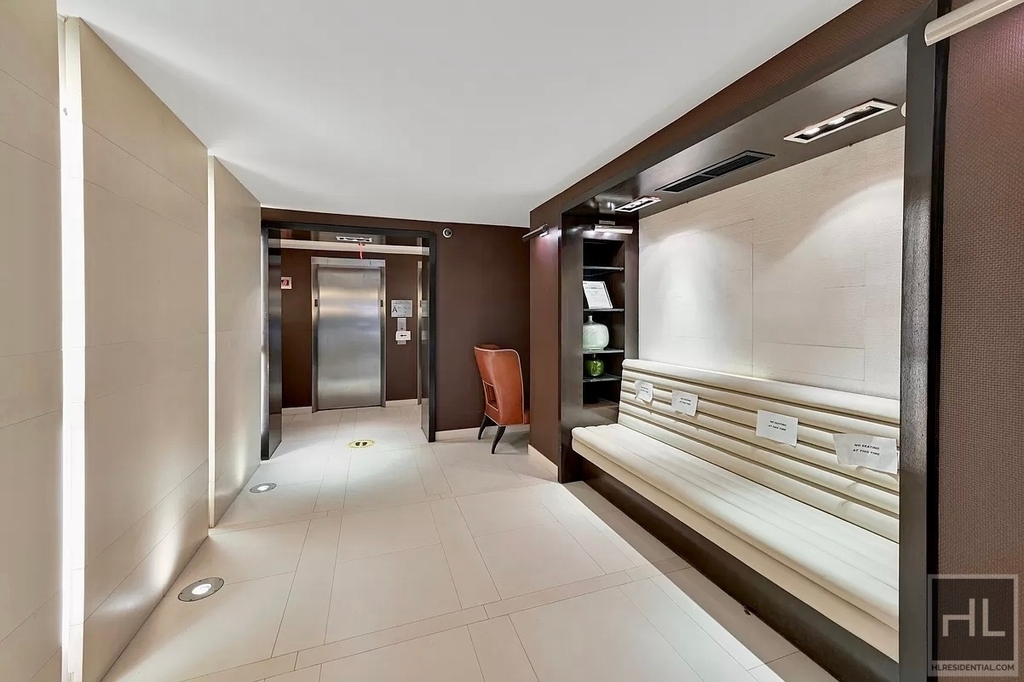 East 63 Street - Photo 24