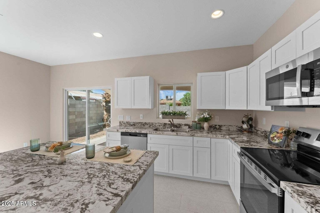 414 E Eason Avenue - Photo 5