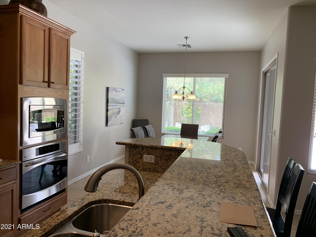 1608 W White Feather Lane - Photo 9